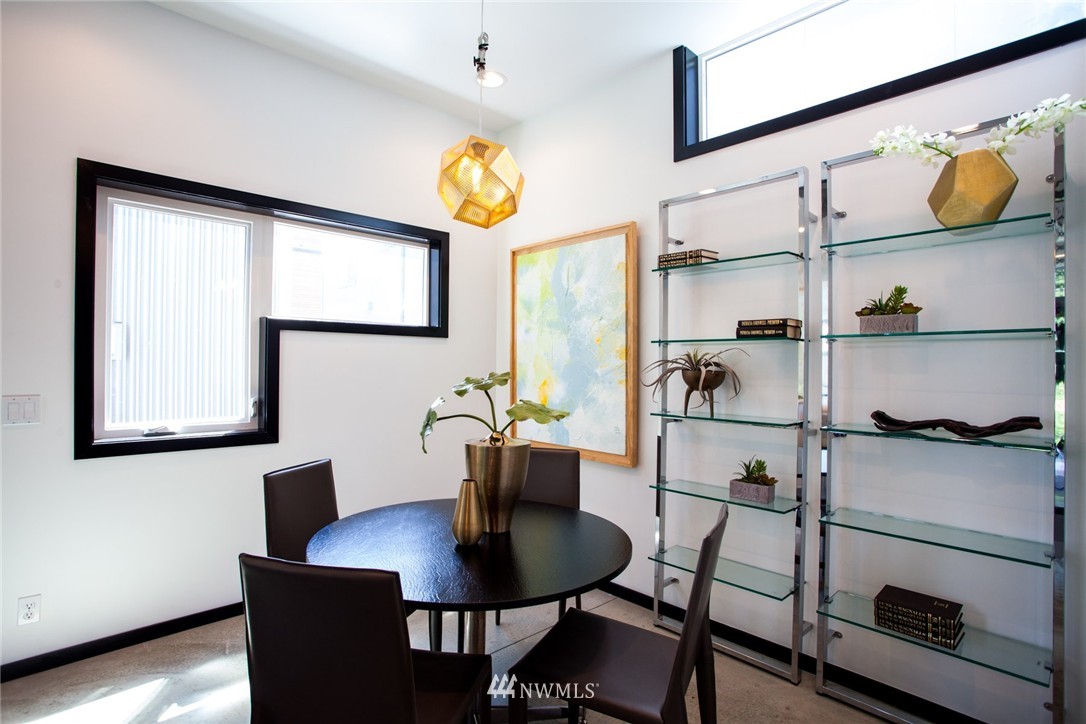 1319 South State Street Seattle, WA 98144 - Photo 8 of 23 Gallery Image 8