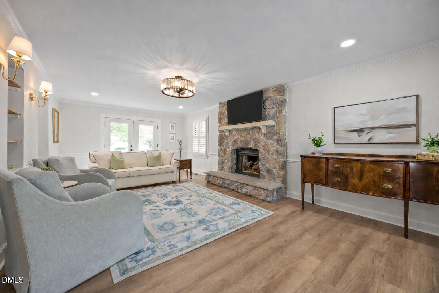 4800 Oak Park Road Raleigh, NC 27612 - Photo 7 of 31 4800 Oak Park-Family Room