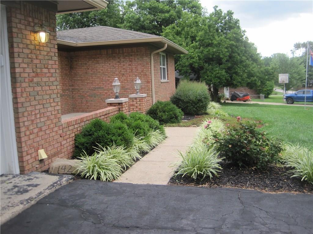142 Griffin Road Indianapolis, IN 46227 - Photo 2 of 18 Gallery Image 2