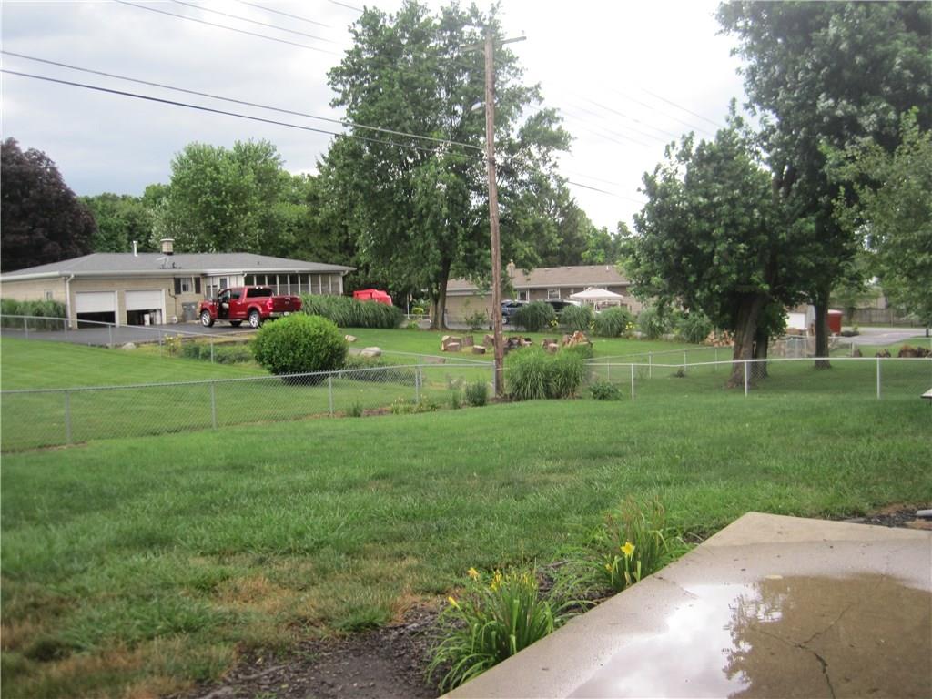 142 Griffin Road Indianapolis, IN 46227 - Photo 5 of 18 Gallery Image 5