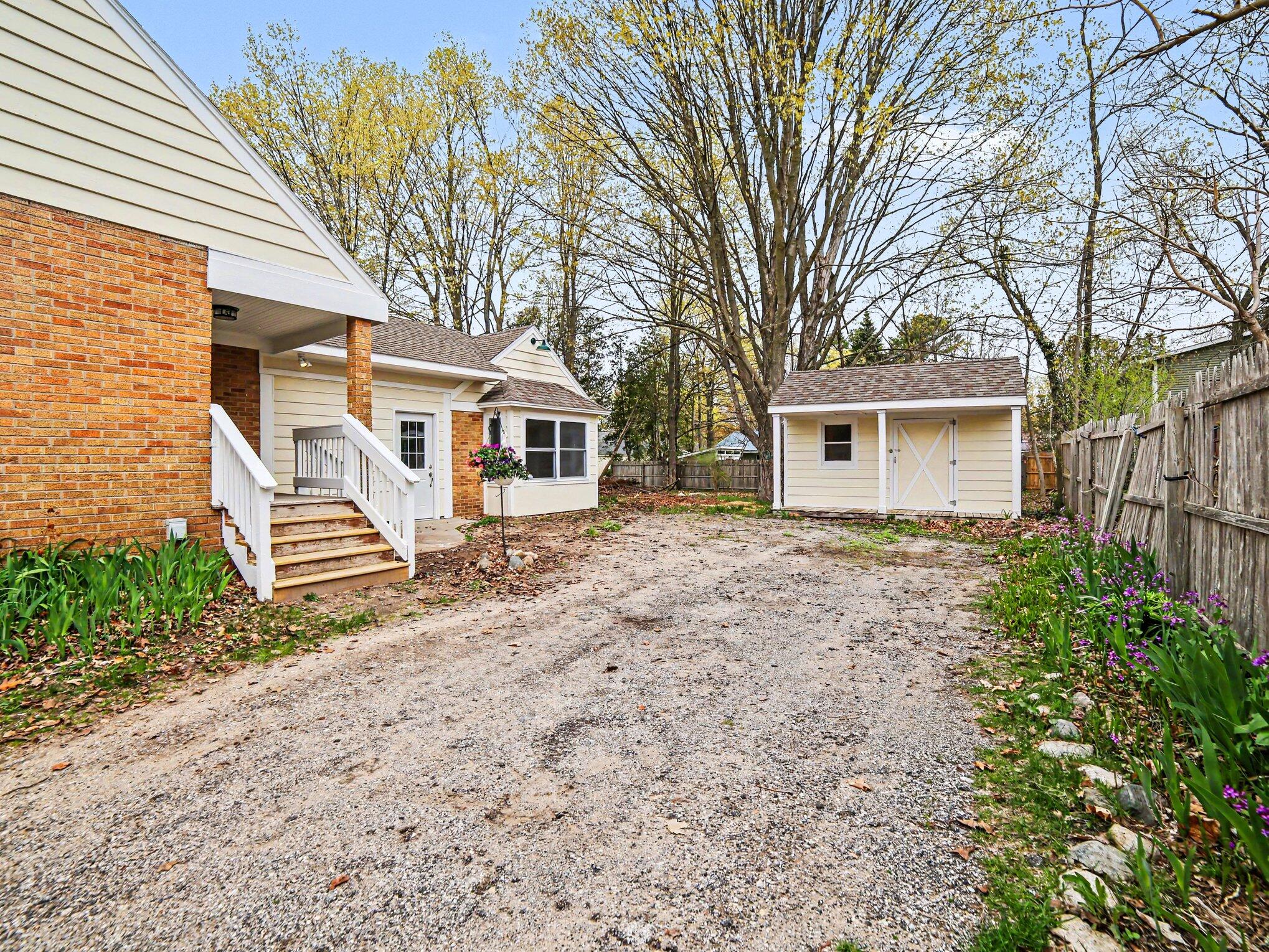 258 3rd Street Pentwater, MI 49449 - Photo 34 of 50 Let's head to the MIL suite