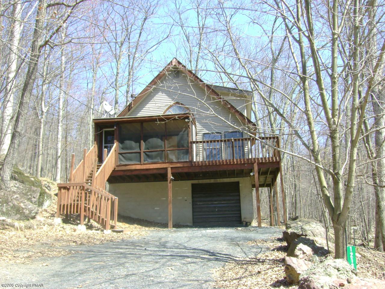 1213 Winchester Way Bushkill, PA 18324 - Photo 1 of 9 Front