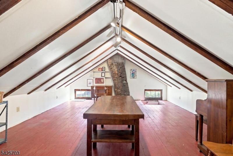 32 Tanners Brook Road Chester, NJ 07930 - Photo 32 of 40 Gallery Image 32