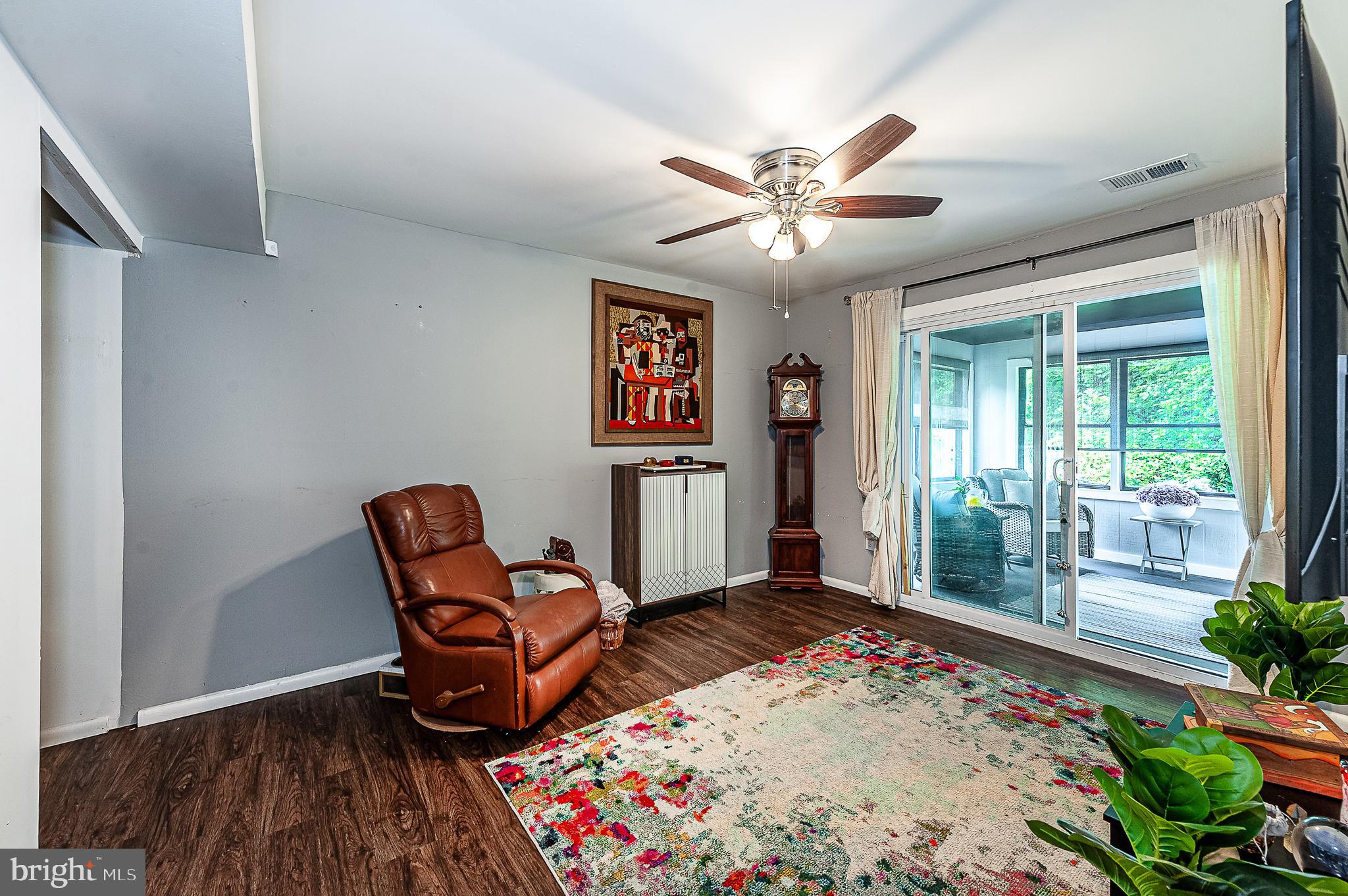 102 Brookdale Place Clementon, NJ 08021 - Photo 14 of 25 a living room with furniture and a large window
