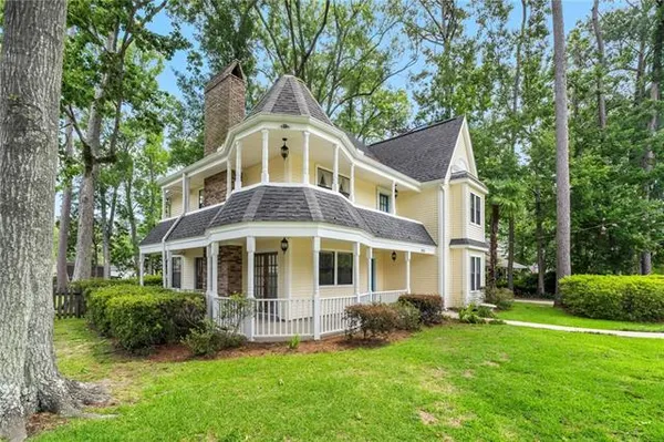 $385,000 | 203 Mimosa Circle, Mandeville, LA 70471