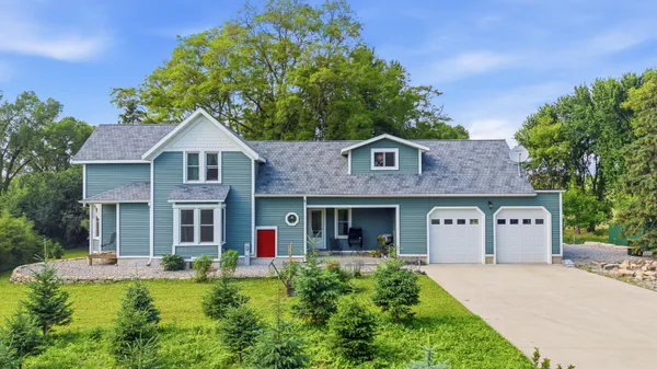 $559,900 | N6934 High Point Road, Oak Grove, WI 53916
