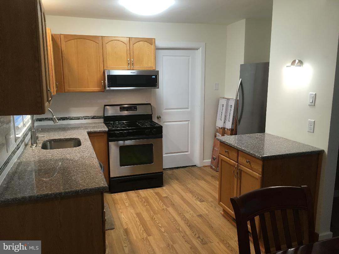 13 Warwick Road Stratford, NJ 08084 - Photo 5 of 9
