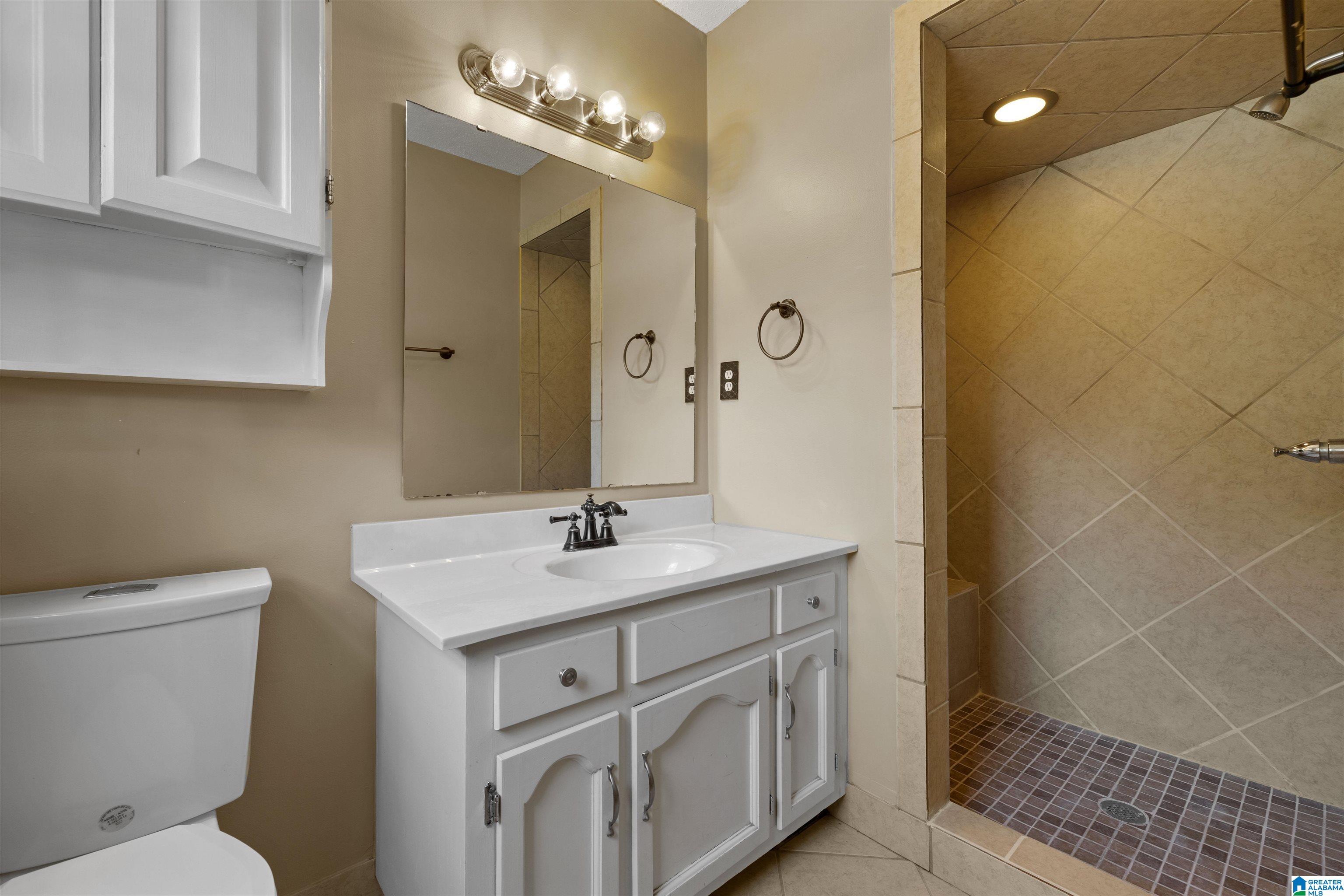 151 Mission Drive Alabaster, AL 35007 - Photo 17 of 26