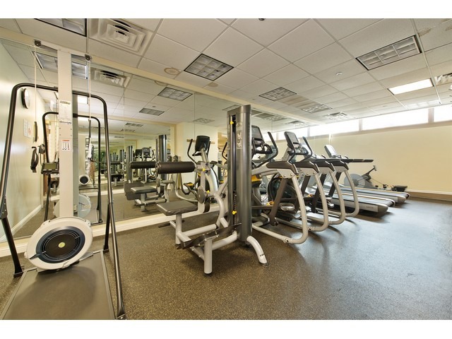 21 East Huron Street, Unit 706 Chicago, IL 60611 - Photo 18 of 20