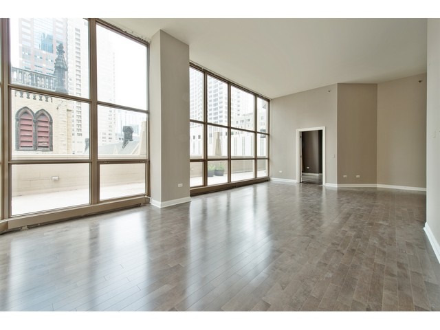 21 East Huron Street, Unit 706 Chicago, IL 60611 - Photo 5 of 20