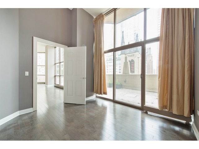 21 East Huron Street, Unit 706 Chicago, IL 60611 - Photo 9 of 20