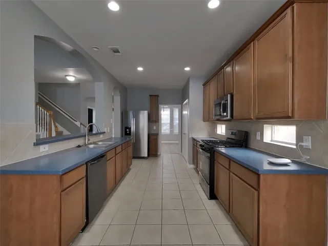 $2,509 | 7506 Parkcross Place, Cypress, TX 77433