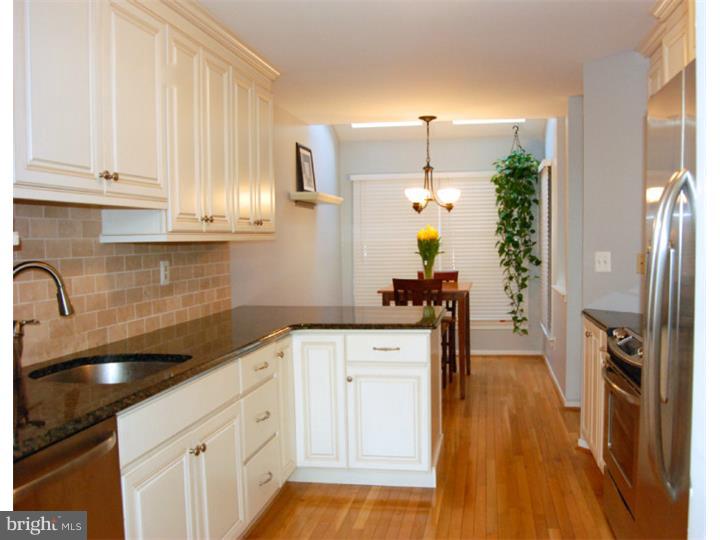 22 Windsor Circle Wayne, PA 19087 - Photo 3 of 21 Gallery Image 3