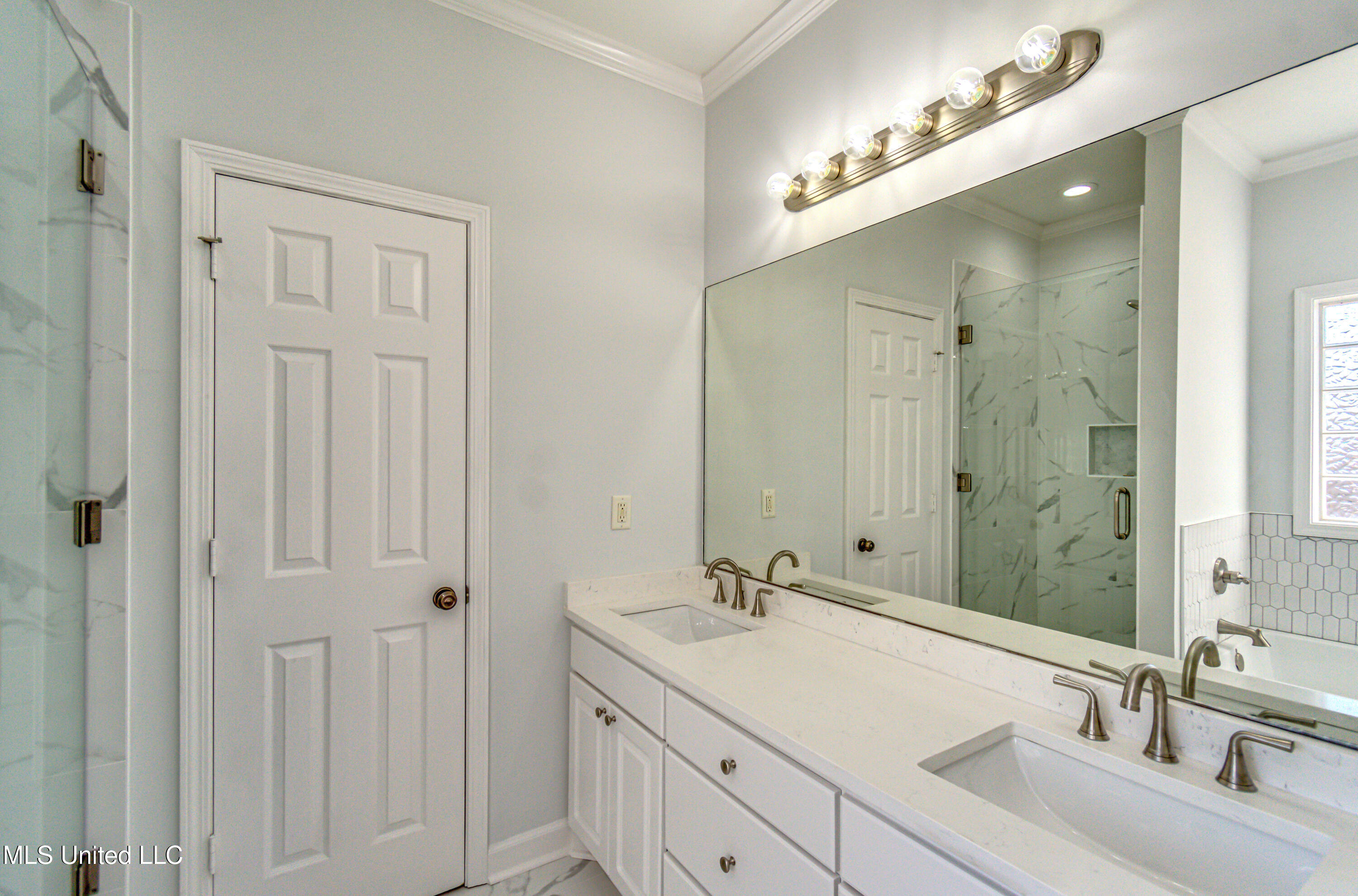 167 Hunters Row Madison, MS 39110 - Photo 12 of 22 F0C40460-7399-4906-BBDE-05666E724712