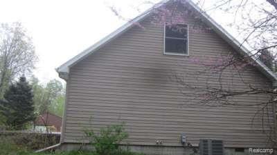 9305 Willow Road Willis, MI 48191 - Photo 3 of 20 Side