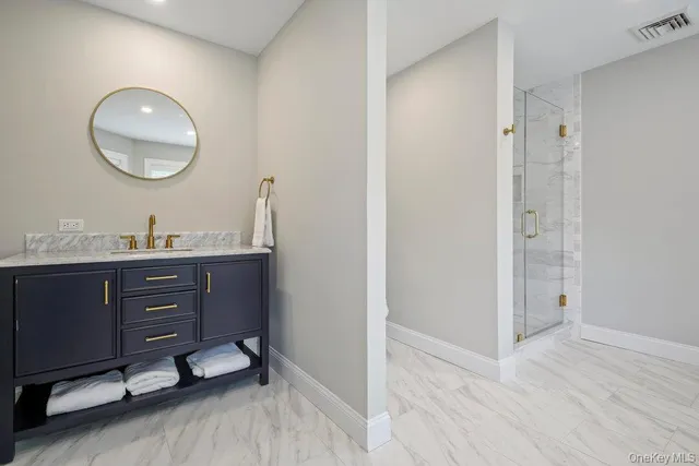 $2,750,000 | 26 Box Tree Road, East Quogue, NY 11942