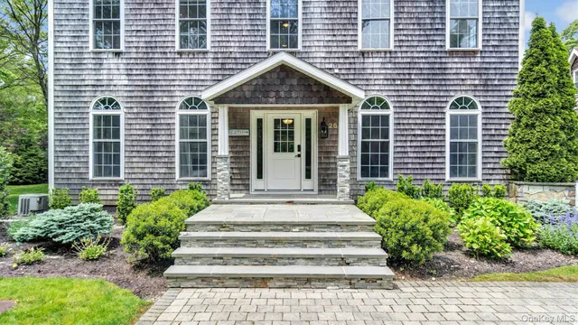 $2,750,000 | 26 Box Tree Road, East Quogue, NY 11942