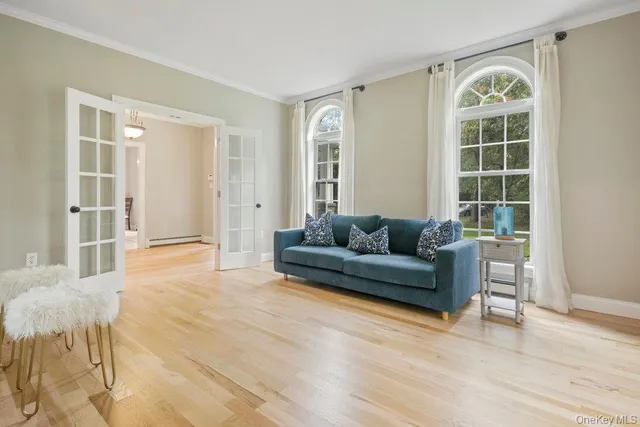 $2,750,000 | 26 Box Tree Road, East Quogue, NY 11942