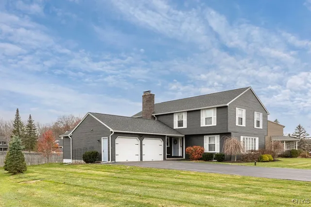 $429,900 | 5874 Pontiac Lane, Cicero, NY 13029