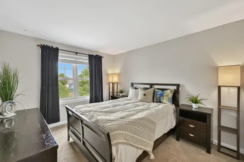 $685,000 | 533 Majestic View Lane, Oconomowoc, WI 53066