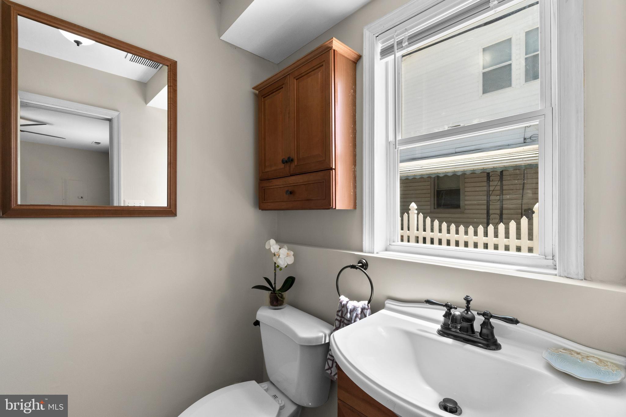 1712 Leslie Road Baltimore, MD 21222 - Photo 17 of 33 Full Bath