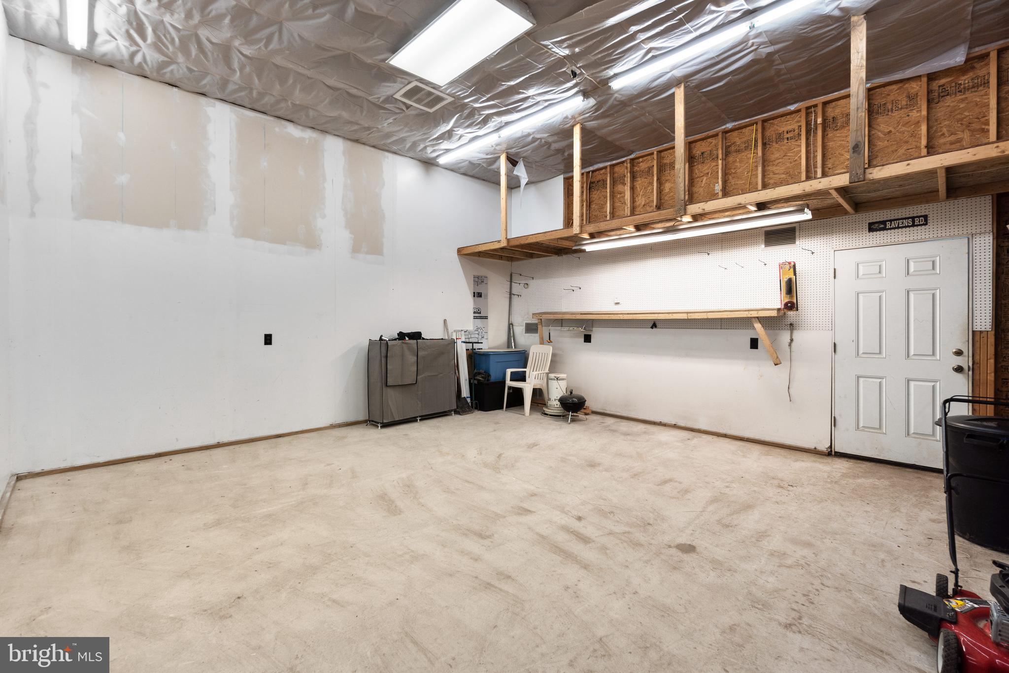 1712 Leslie Road Baltimore, MD 21222 - Photo 31 of 33 Garage