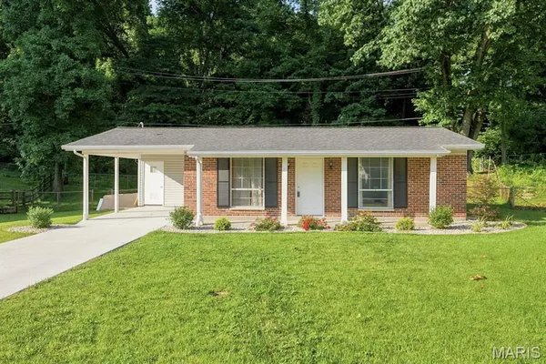 $225,000 | 4136 Pasco Drive, St. Louis, MO 63129