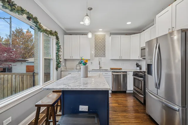 $639,900 | 6251 West Patterson Avenue, Chicago, IL 60634