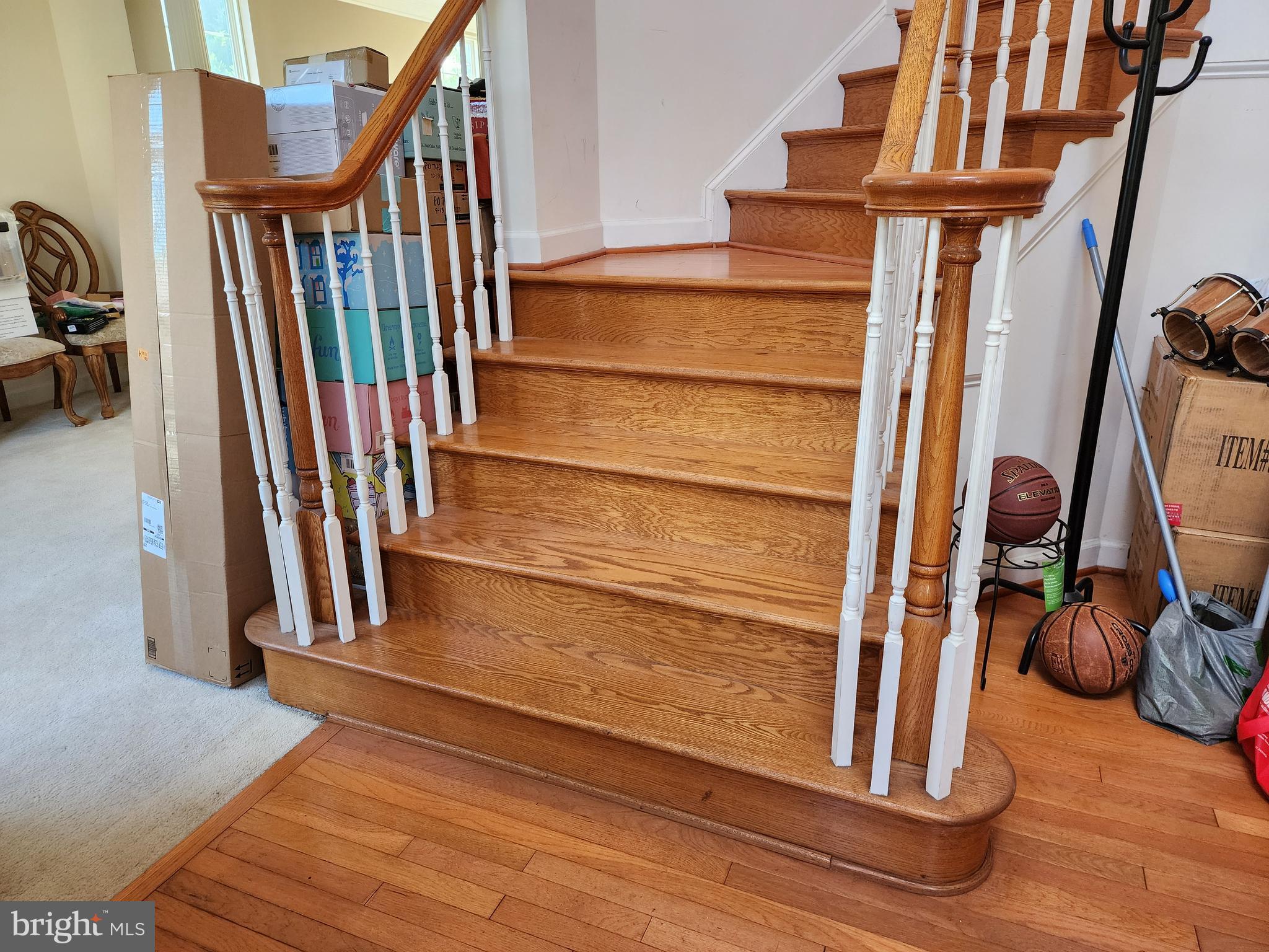 9815 Oxbridge Way Bowie, MD 20721 - Photo 2 of 28 a view of an entryway with staircase