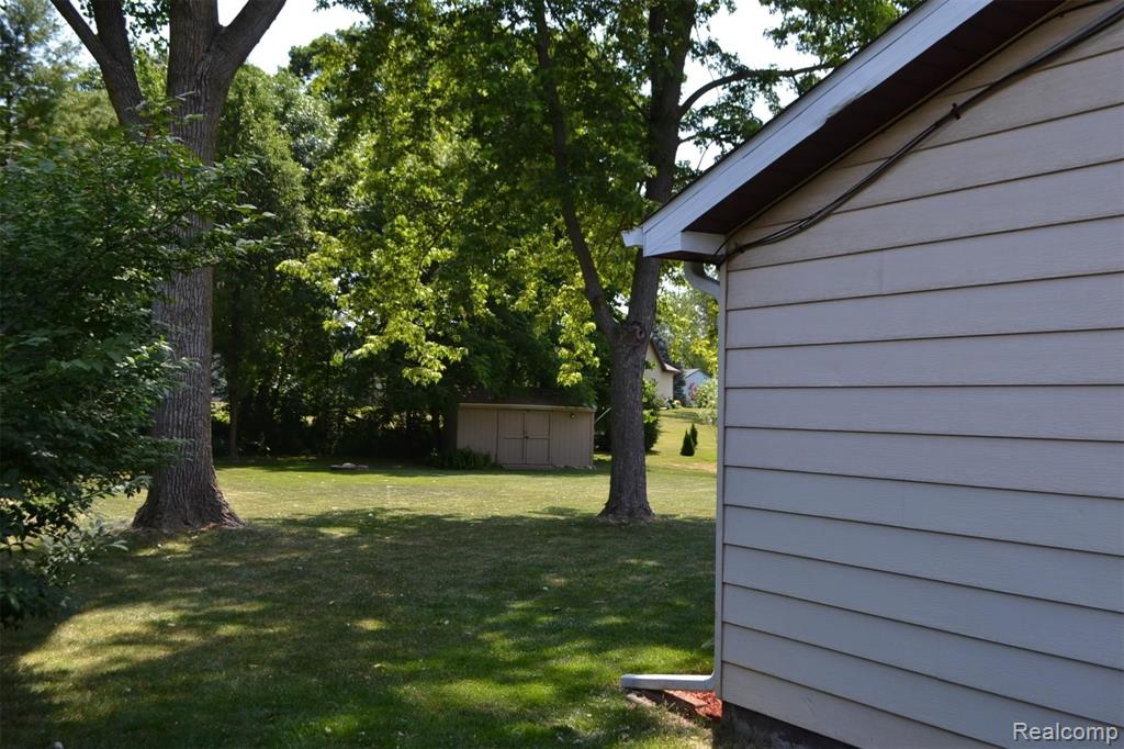 13231 Torrey Road Fenton, MI 48430 - Photo 52 of 64