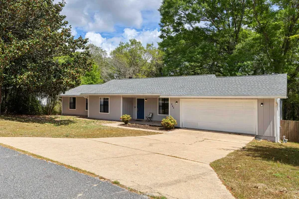 $295,000 | 206 Feldon Drive, Crestview, FL 32536