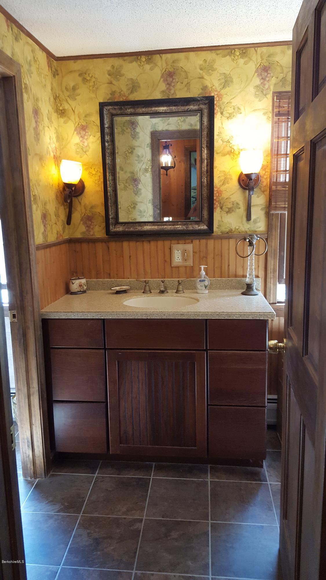 96 Shore Road Hinsdale, MA 01235 - Photo 25 of 67 Bath vanity