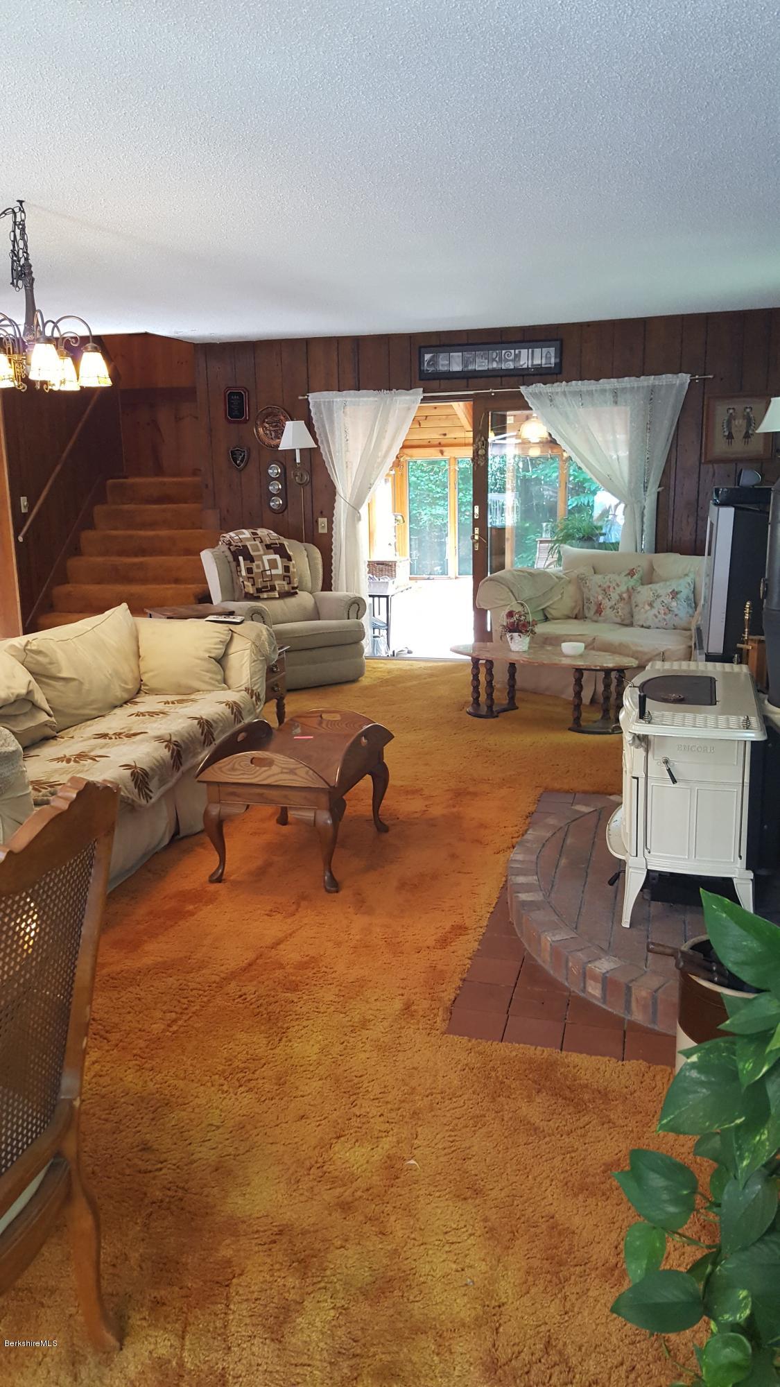 96 Shore Road Hinsdale, MA 01235 - Photo 10 of 67 Great room 2
