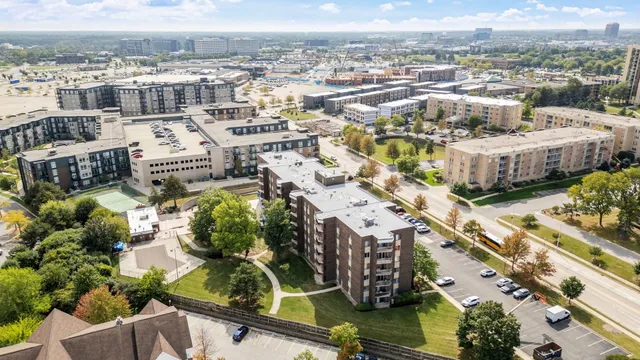 a picture of city view