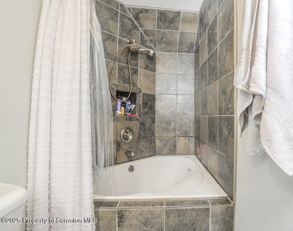 2020 Rigg Street, Unit L 13 Dunmore, PA 18512 - Photo 30 of 37 7RV09043