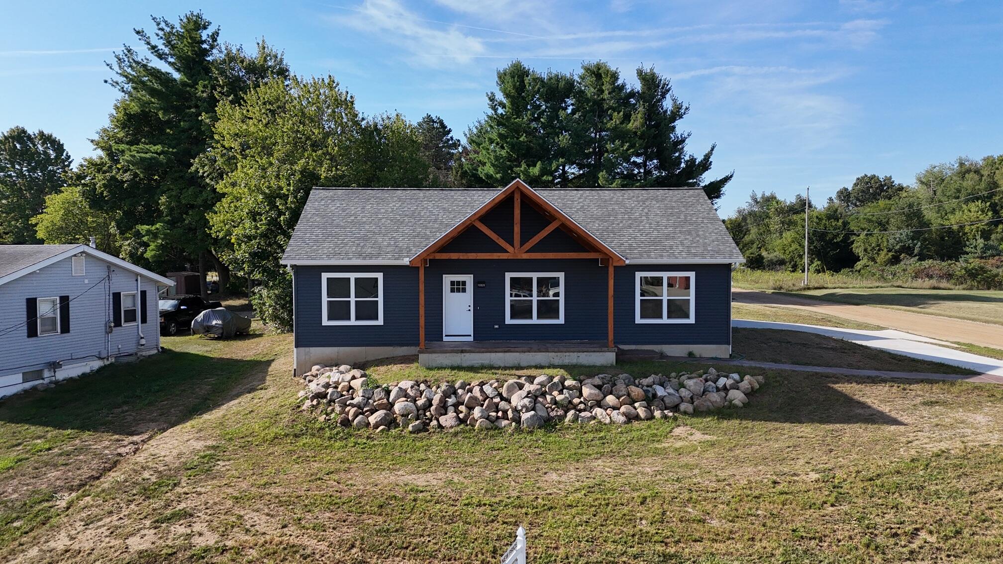 10820 Baker Road Jerome, MI 49249 - Photo 31 of 44 DJI_20250903100928_0180_D