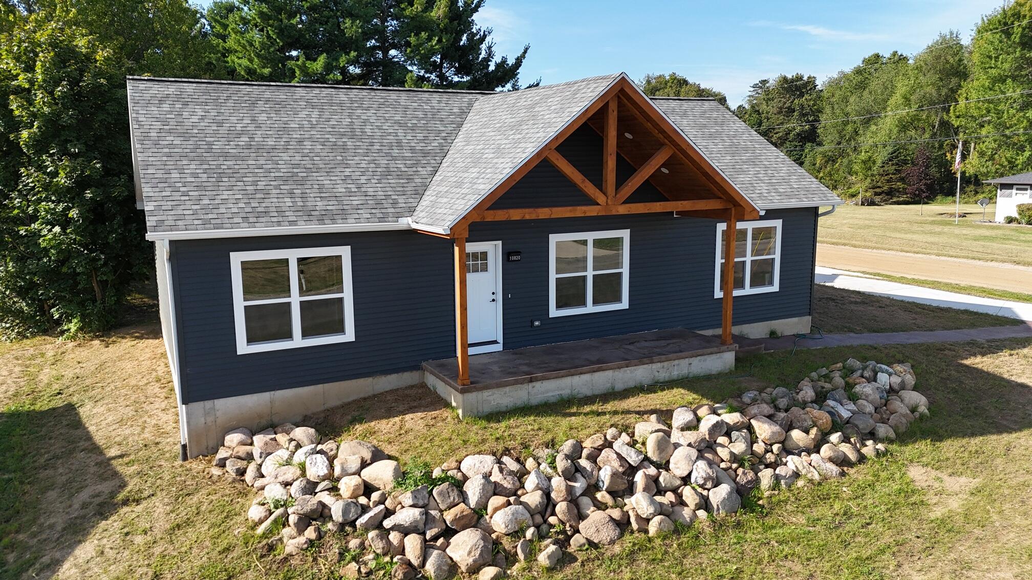 10820 Baker Road Jerome, MI 49249 - Photo 32 of 44 DJI_20250903100831_0176_D
