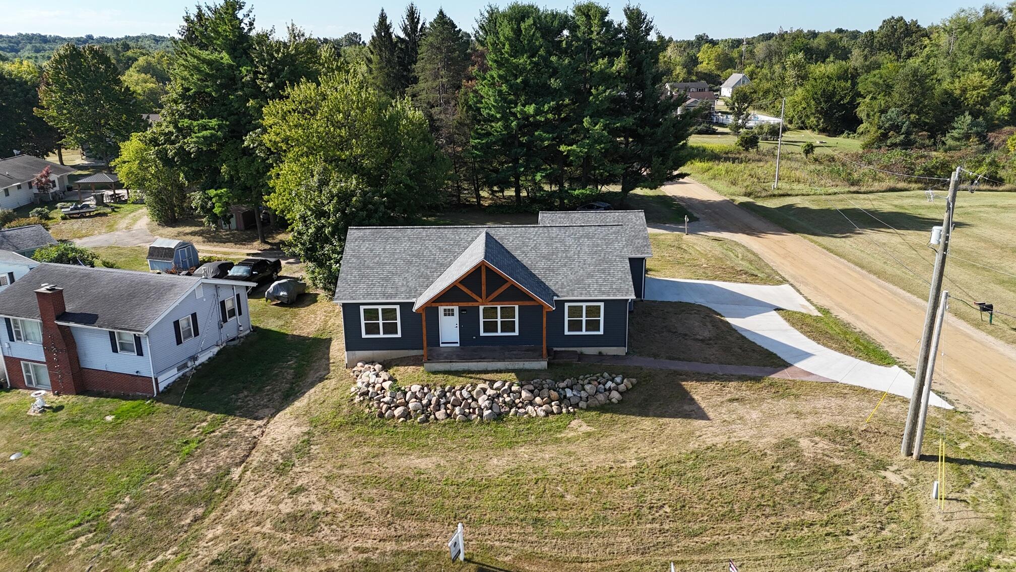 10820 Baker Road Jerome, MI 49249 - Photo 33 of 44 DJI_20250903100744_0174_D