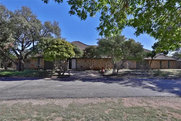 $798,000 | 5717 Fm 2647, Winters, TX 79567