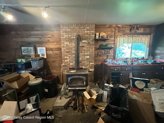 a view of a workspace with furniture