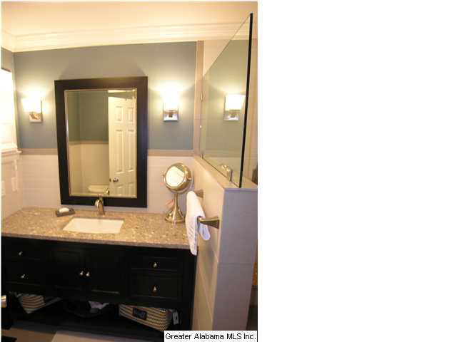 1546 Saulter Road Birmingham, AL 35209 - Photo 15 of 31