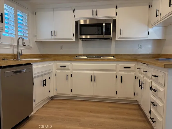 $4,500 | 7622 Don Drive, Huntington Beach, CA 92647