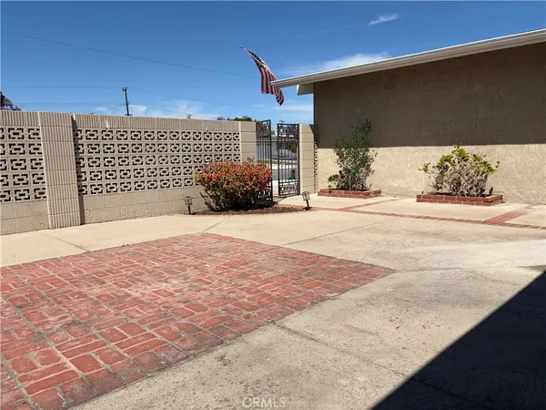 $4,500 | 7622 Don Drive, Huntington Beach, CA 92647