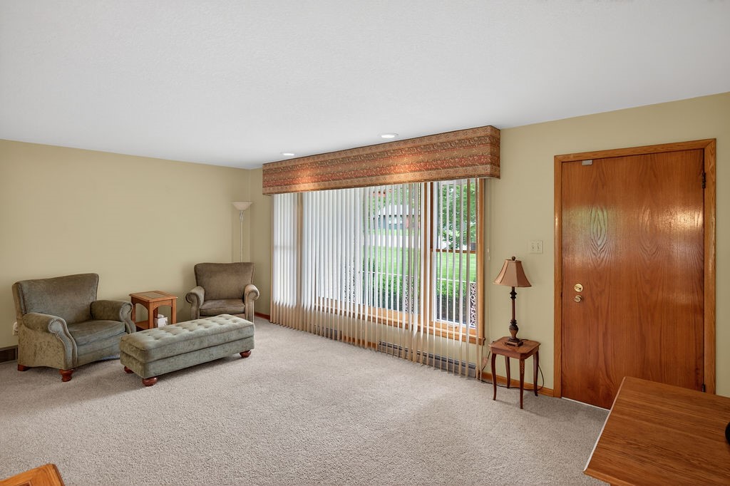 112 South Shores Drive Decatur, IL 62521 - Photo 17 of 31 Gallery Image 17