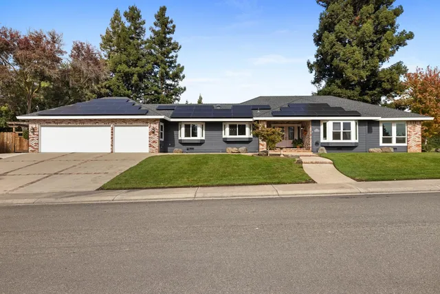 $980,000 | 10601 Isabel Hunter Court, Oakdale, CA 95361