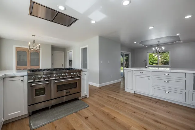 $980,000 | 10601 Isabel Hunter Court, Oakdale, CA 95361