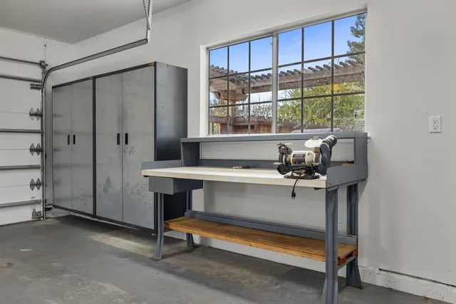 $980,000 | 10601 Isabel Hunter Court, Oakdale, CA 95361