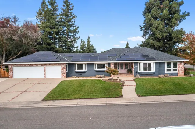 $980,000 | 10601 Isabel Hunter Court, Oakdale, CA 95361