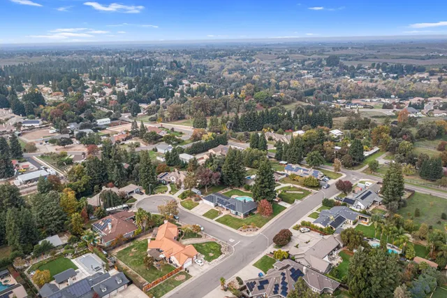 $980,000 | 10601 Isabel Hunter Court, Oakdale, CA 95361