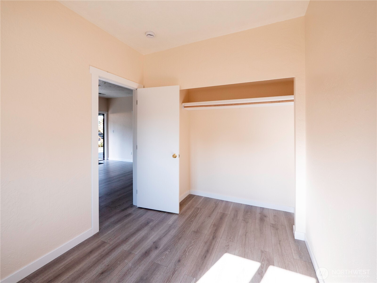 500 Mill Creek Road Southeast Shelton, WA 98584 - Photo 10 of 39 a view of empty room with wooden floor